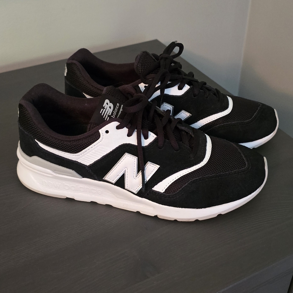 New Balance Black and White Sneakers